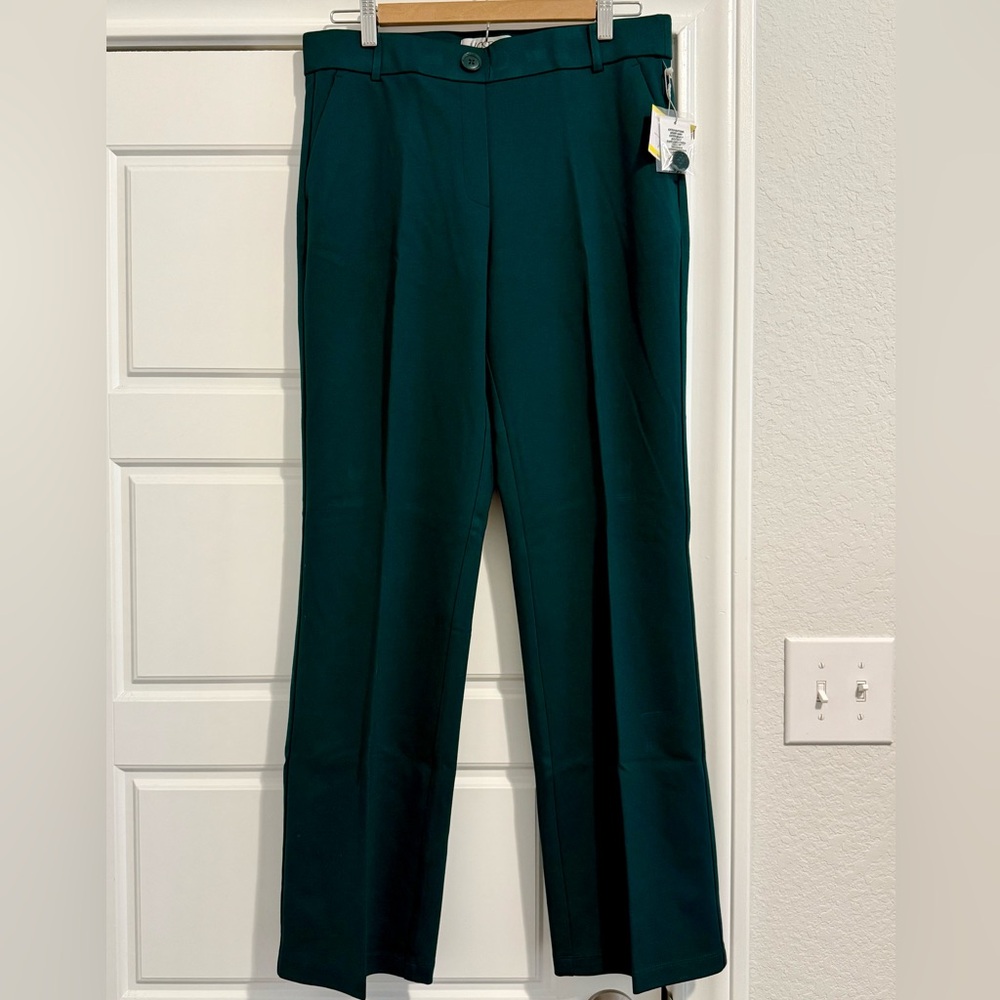 Elegant Green Women's Pants